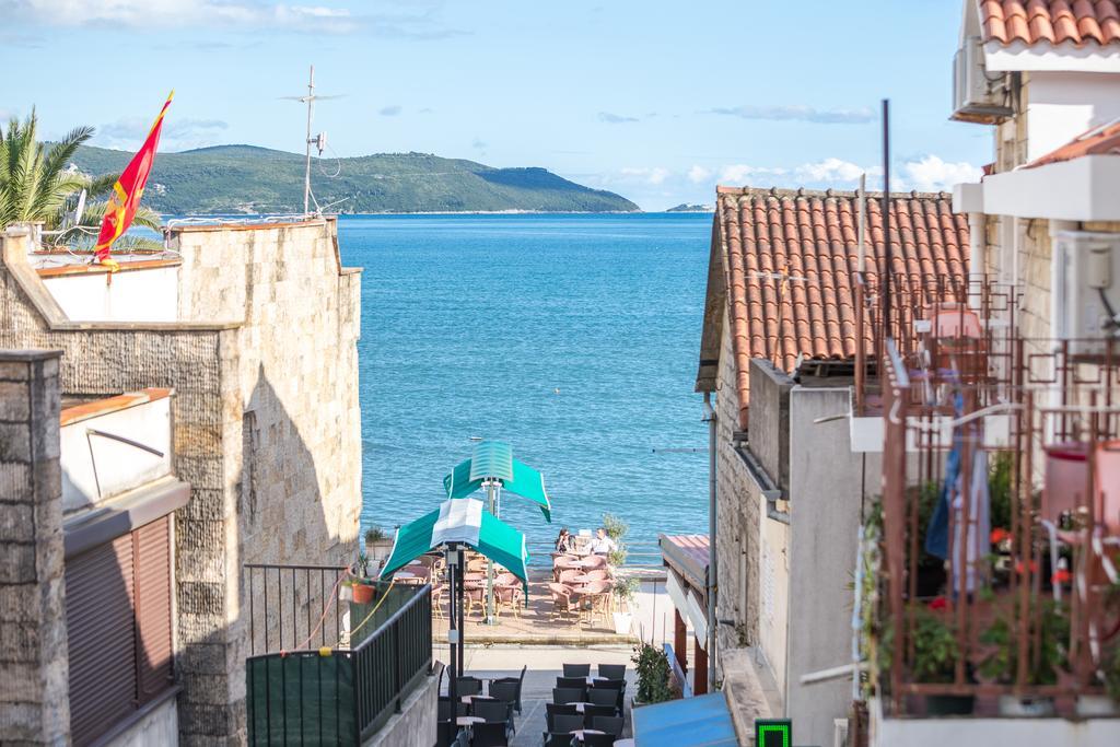 Apartmani Spaic ヘルツェグ・ノヴィ エクステリア 写真